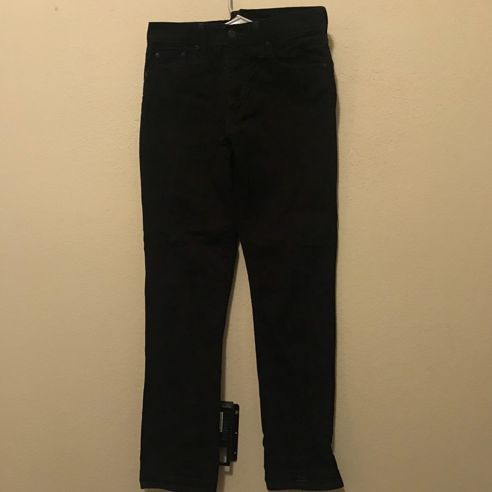 Levi’s black jeans